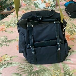 SAMSONITE & SARAH JESSICA PARKER: THE CARRIED AWAY CONVERTIBLE
